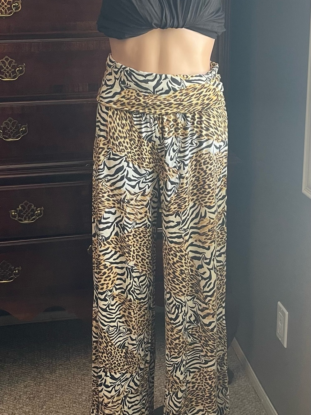 VENUS Animal Print Wide-Leg Pants in Black, White & Tan